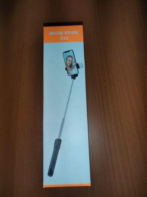 R15 Selfie Stick Capture Perfect Moments